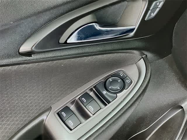 2023 Chevrolet Malibu 1LT photo 15