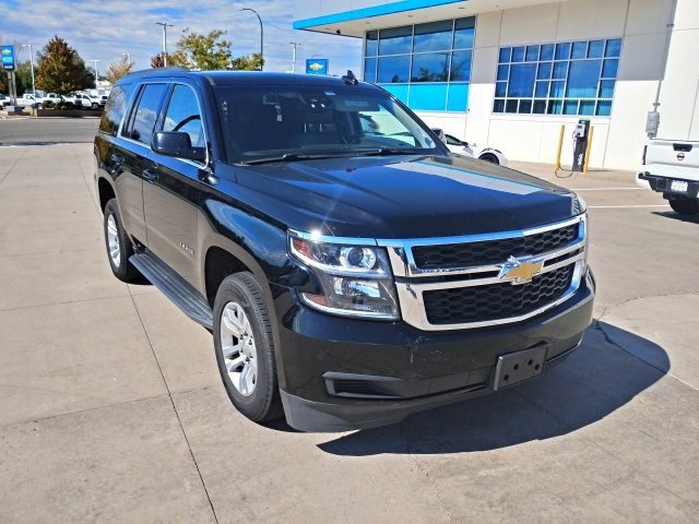 2019 Chevrolet Tahoe LT photo 3
