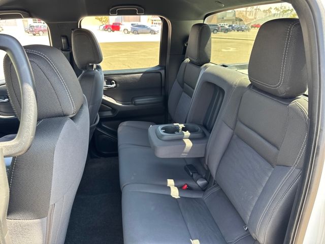 2023 Nissan Frontier SV photo 16