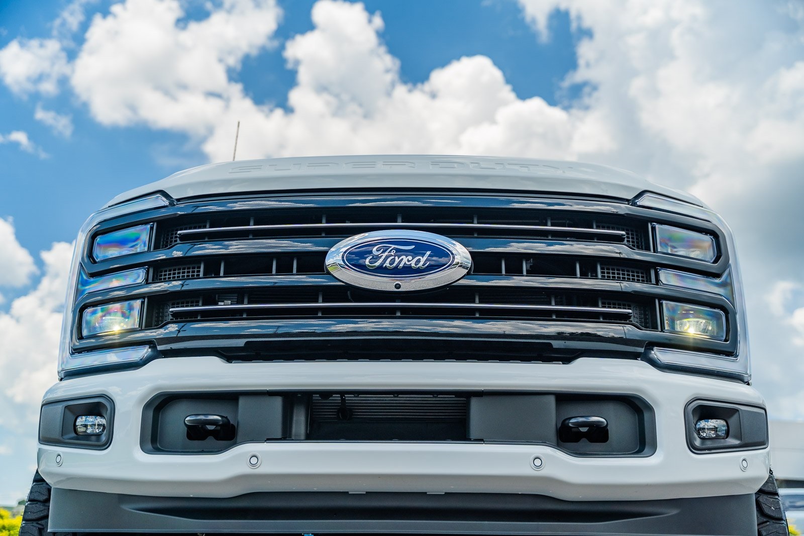 2025 Ford F-350 Platinum photo 18
