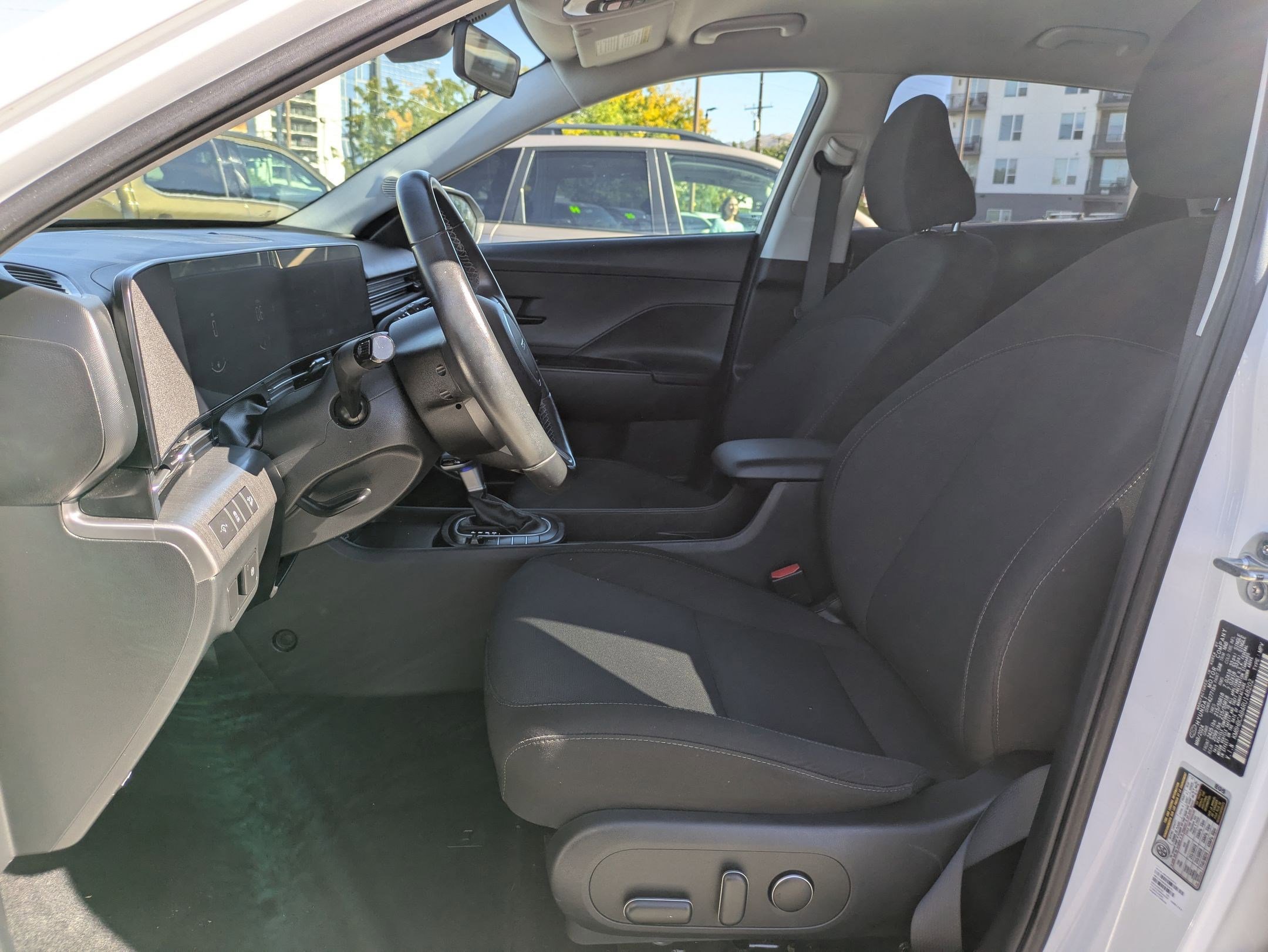 2024 Hyundai Kona SEL photo 21