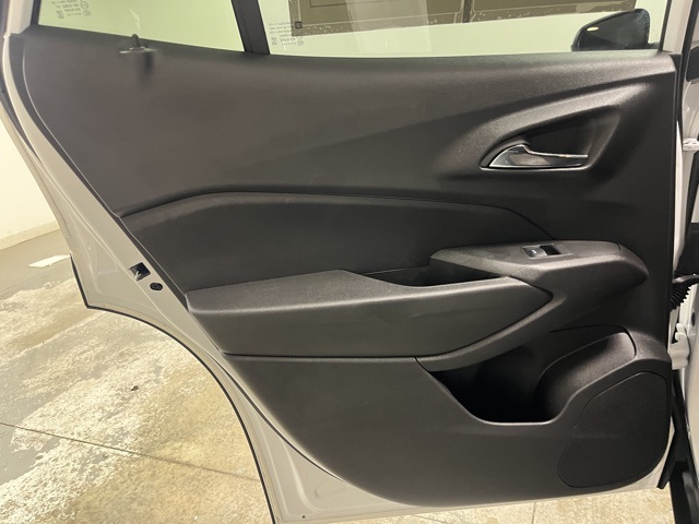 2025 Chevrolet Trax LS photo 16