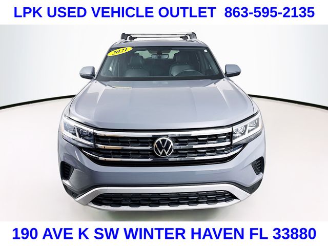 2021 Volkswagen Atlas Cross Sport V6 SE Technology photo 2