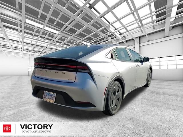 2024 Toyota Prius LE photo 3