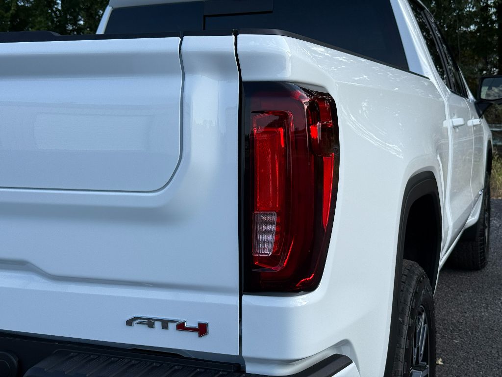 2026 Gmc Sierra 1500 AT4 photo 9