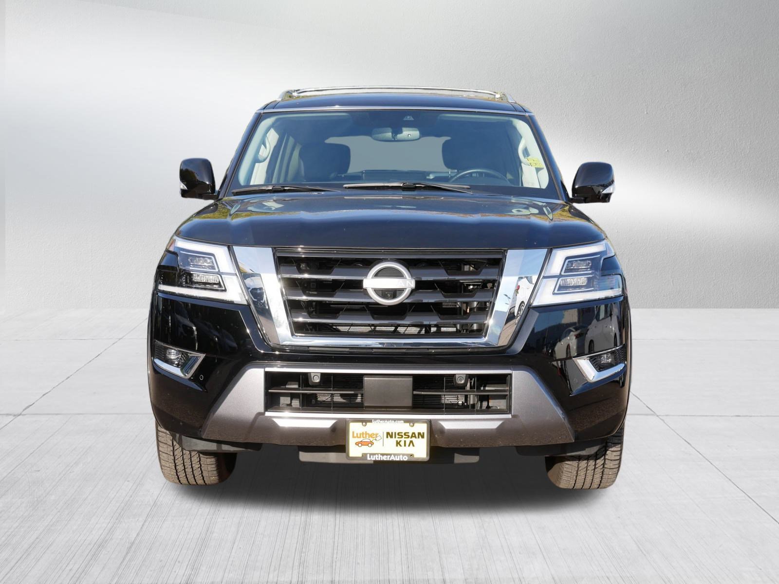 2024 Nissan Armada SL photo 2