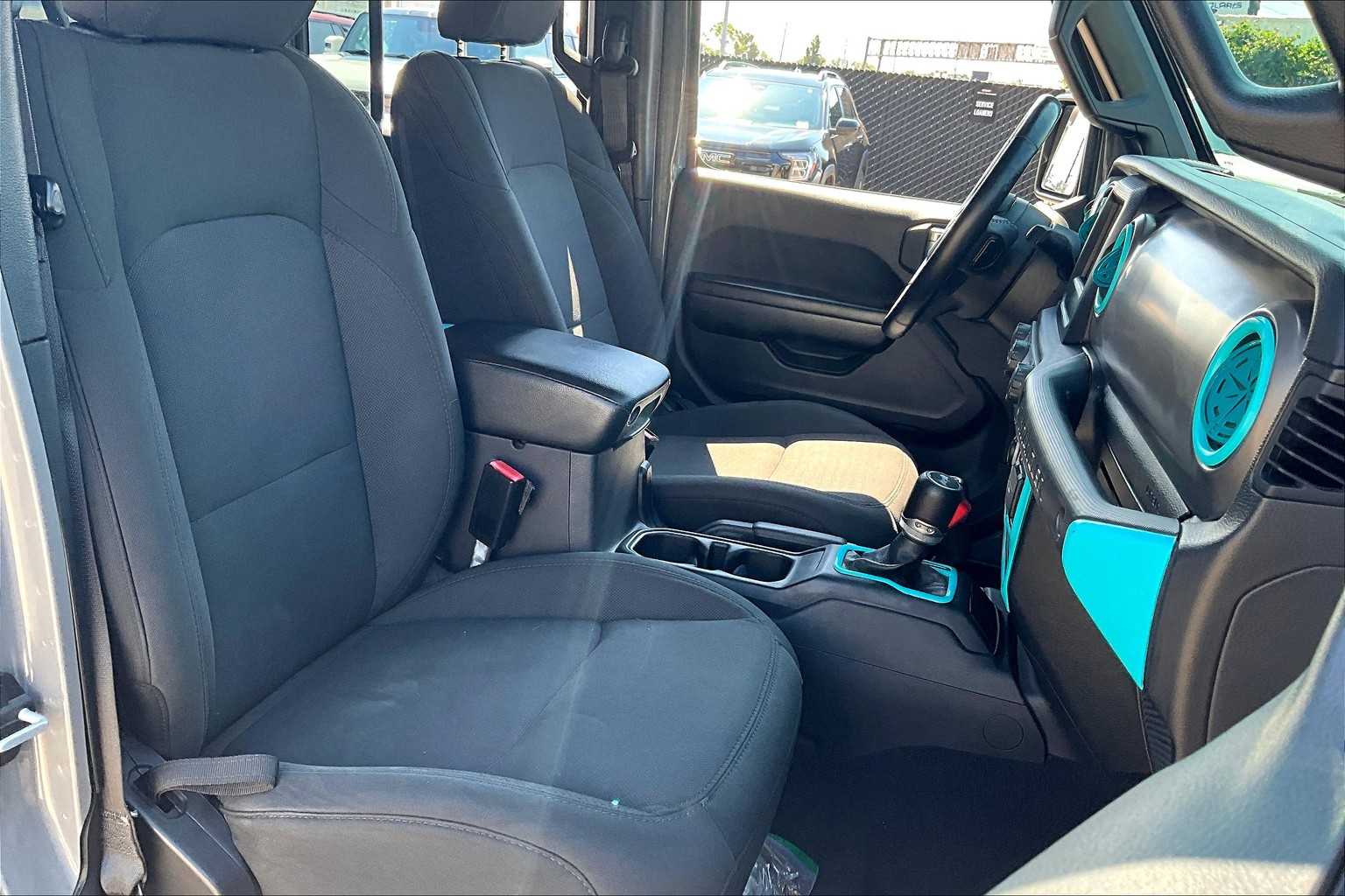 2021 Jeep Wrangler Unlimited Sport photo 8