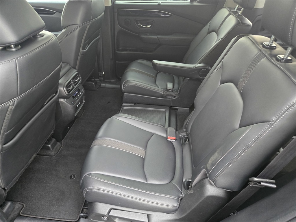2023 Honda Pilot EX-L photo 12