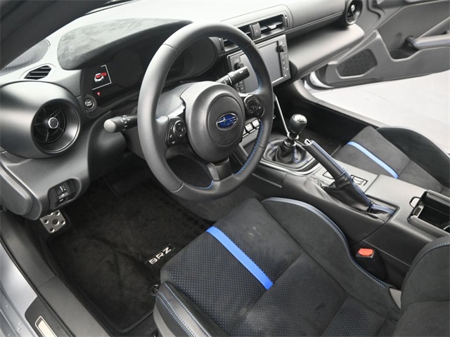 2025 Subaru BRZ tS photo 4