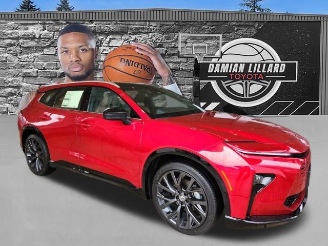 2025 Toyota Crown Signia Limited's photo