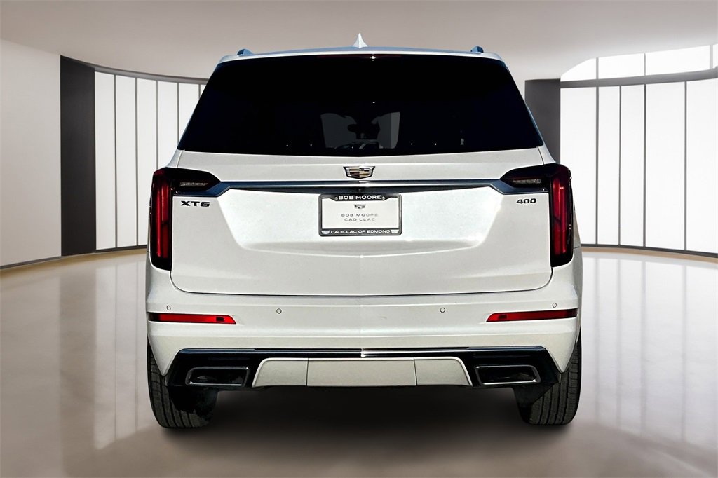 2025 Cadillac XT6 Premium Luxury photo 4