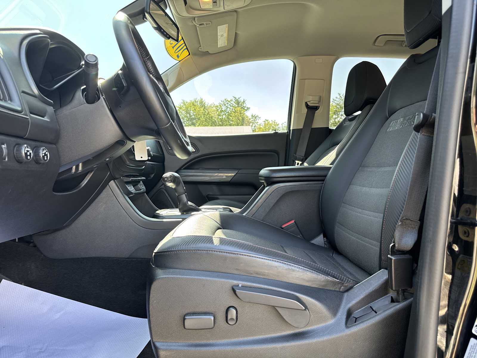2015 Gmc Canyon SLE photo 16