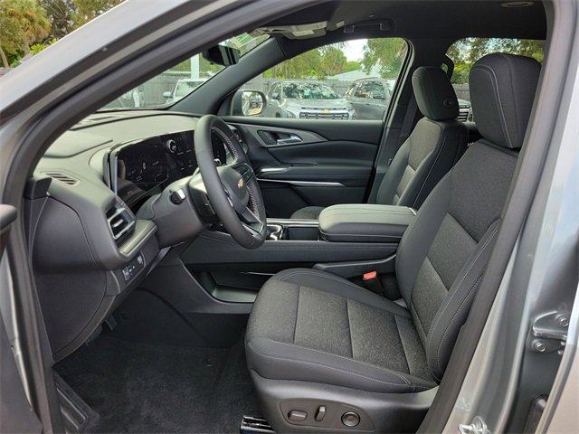 2026 Chevrolet Traverse photo 11
