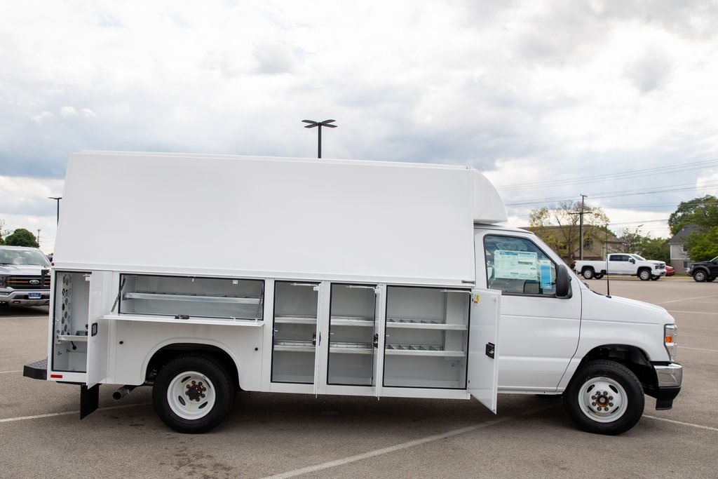 2026 Ford E-350 Base photo 11