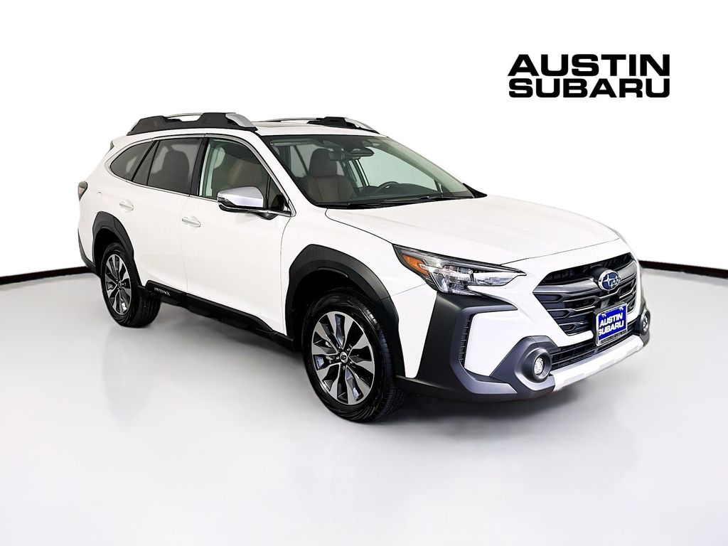 2025 Subaru Outback Touring's photo