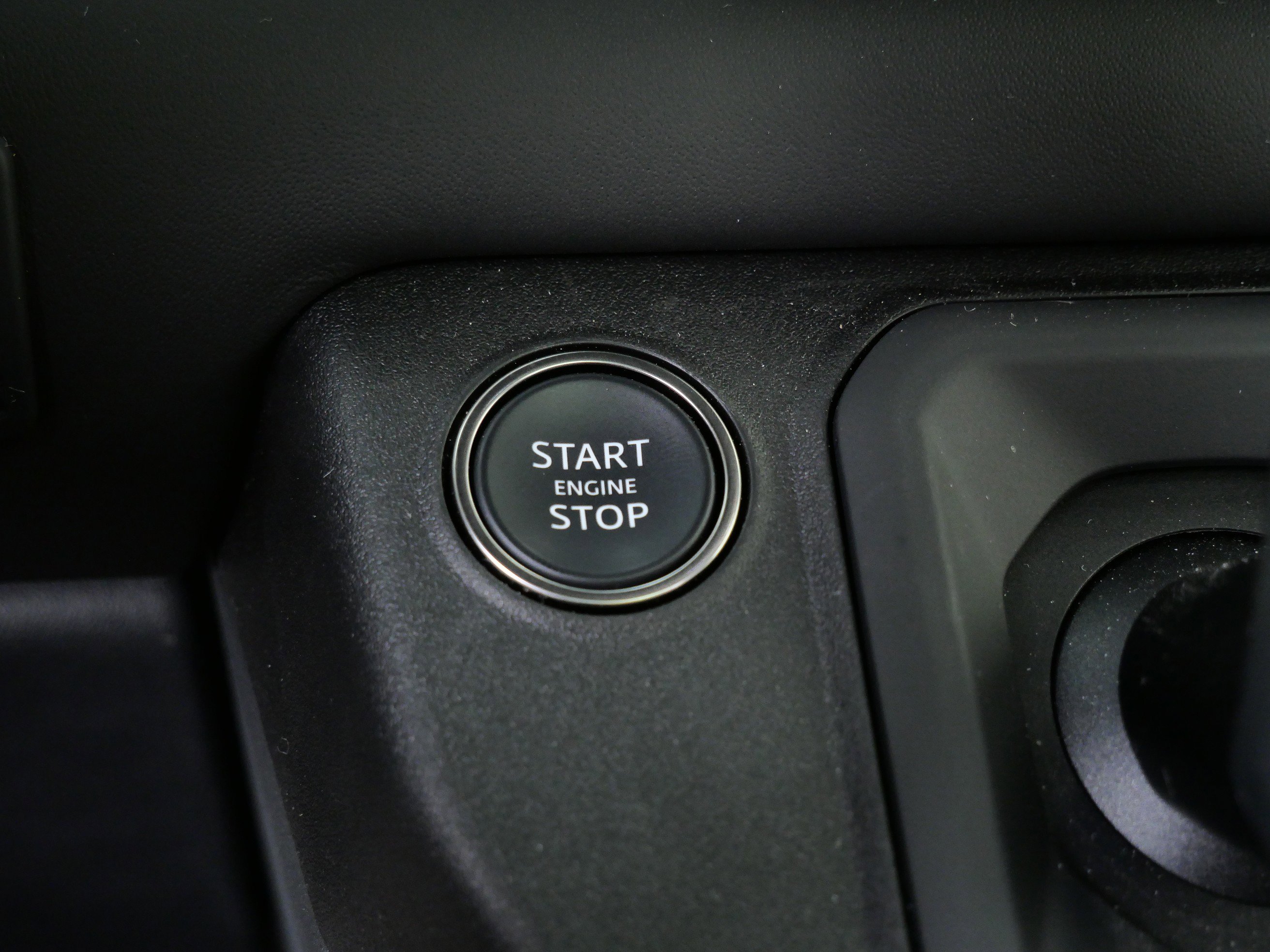 2023 Land Rover Defender 90 X photo 22