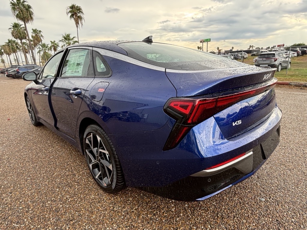 2026 Kia K5 GT-Line photo 4