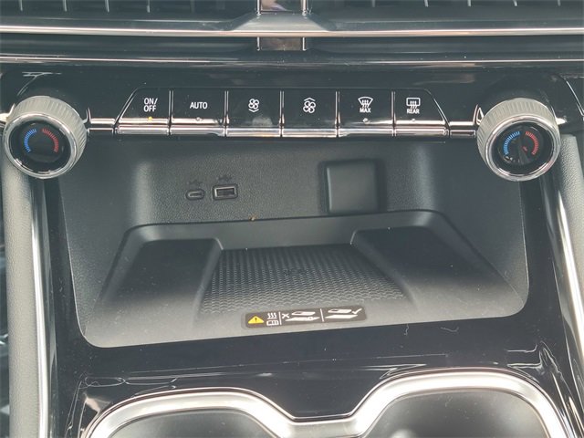 2026 Chevrolet Traverse photo 23