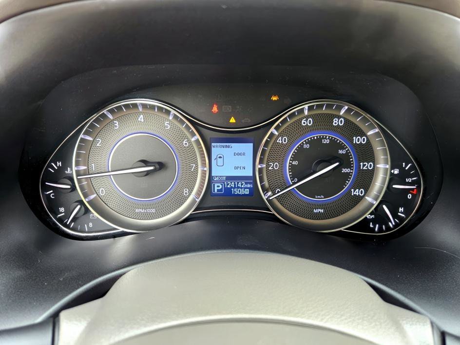 2017 Infiniti QX80 Base photo 25