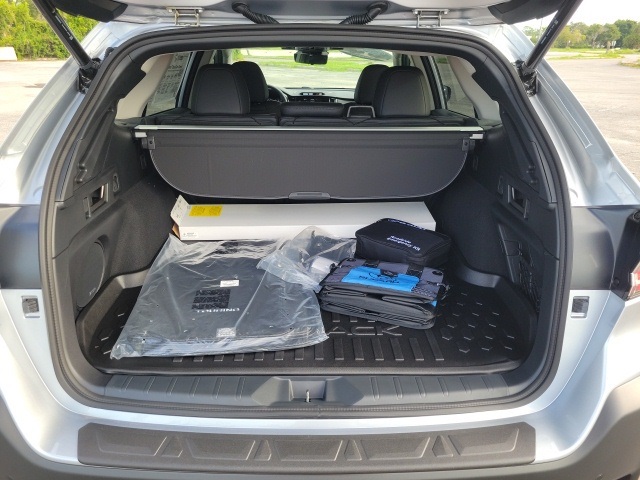 2025 Subaru Outback Touring XT photo 5
