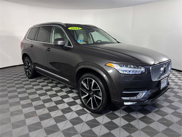 2024 Volvo XC90 Plus's photo