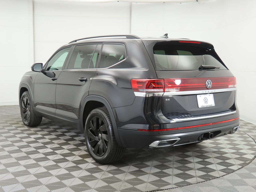 2026 Volkswagen Atlas SE Technology photo 7