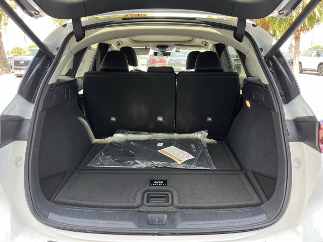 2025 Infiniti QX50 Luxe photo 7
