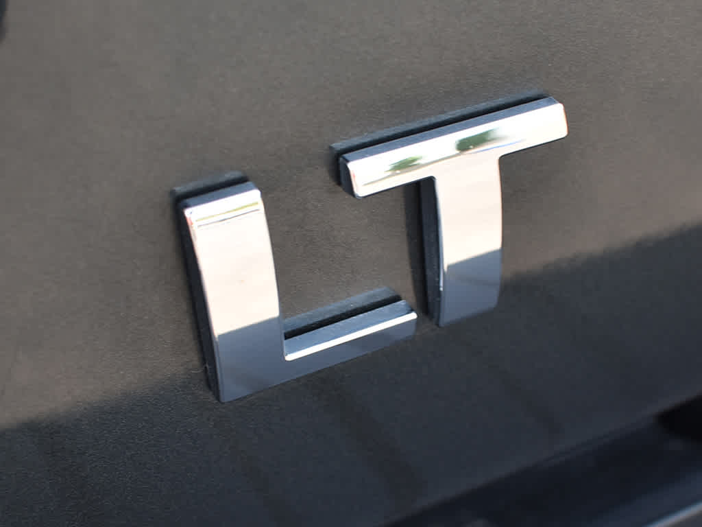 2017 Chevrolet Silverado 1500 LT photo 11