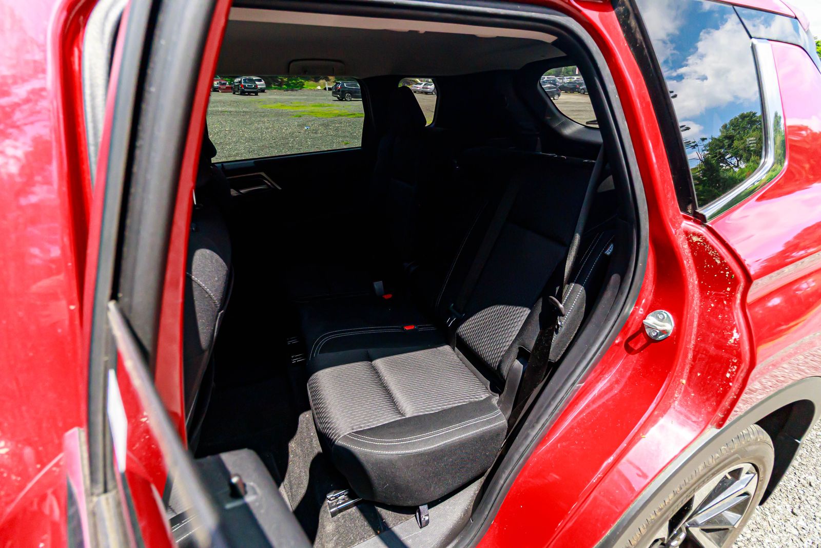 2022 Mitsubishi Outlander ES photo 13