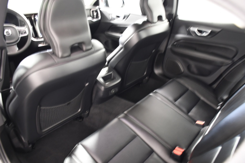 2024 Volvo S60 B5 Core photo 25
