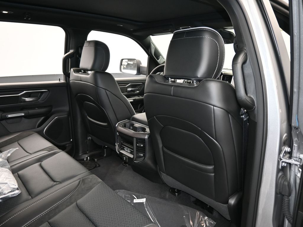 2025 Ram 1500 Laramie photo 32