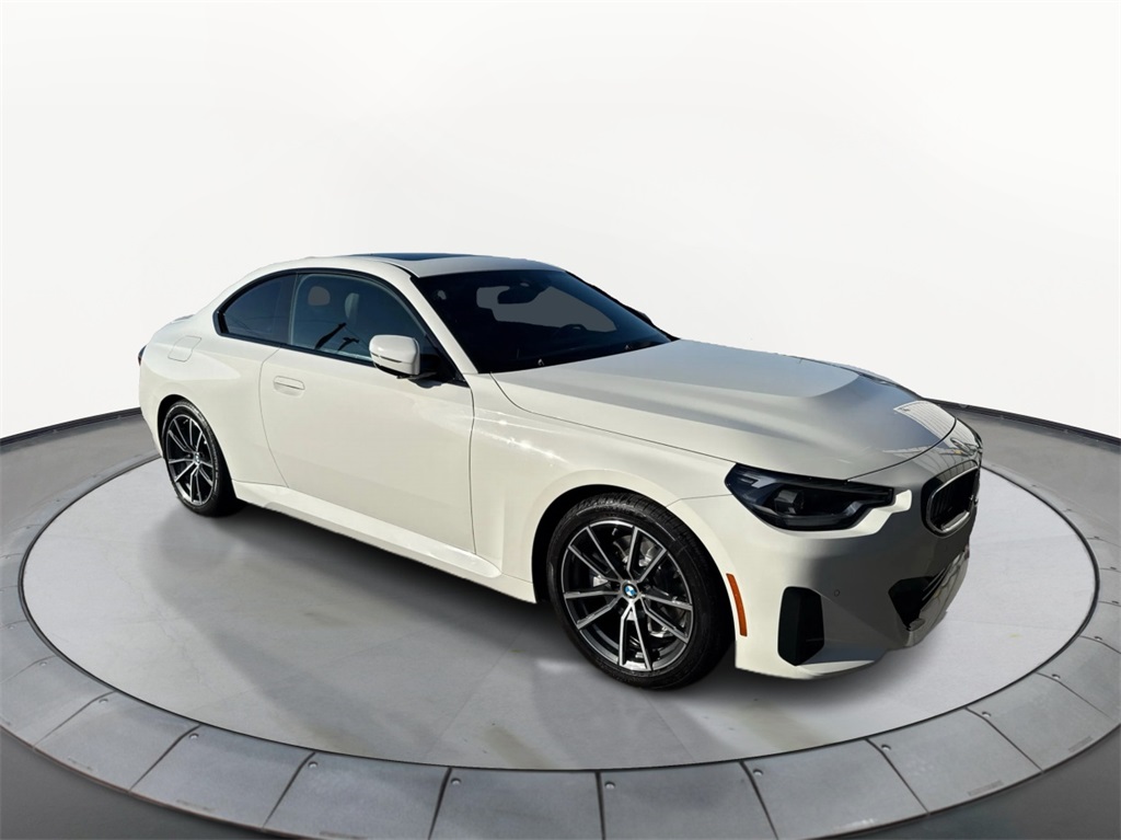 2024 BMW 2 Series 230i's photo