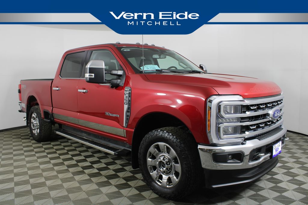 2023 Ford F-350 Super Duty Lariat's photo