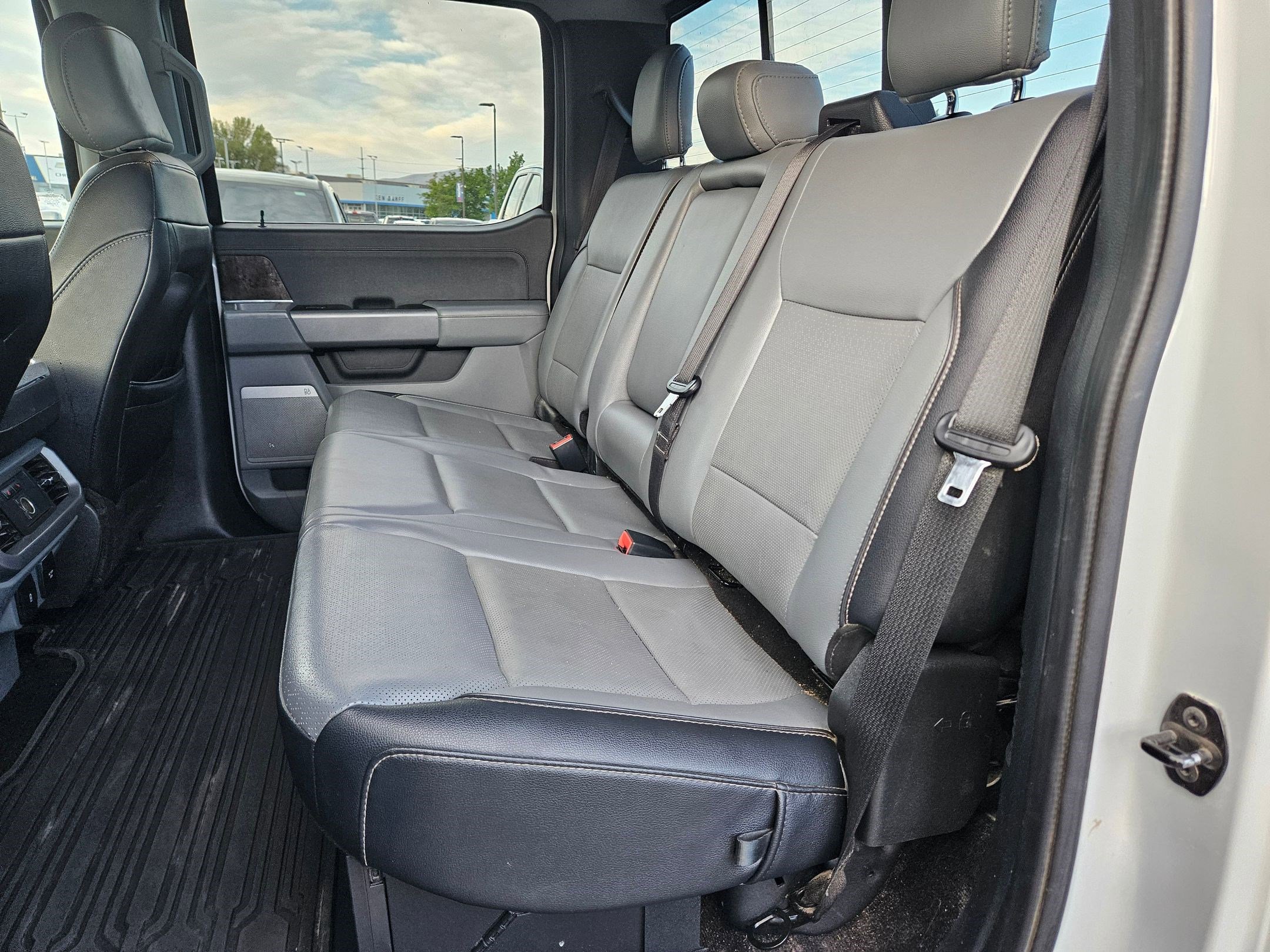 2022 Ford F-150 Lariat photo 26