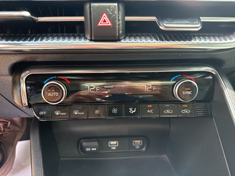 2021 Kia K5 EX photo 32
