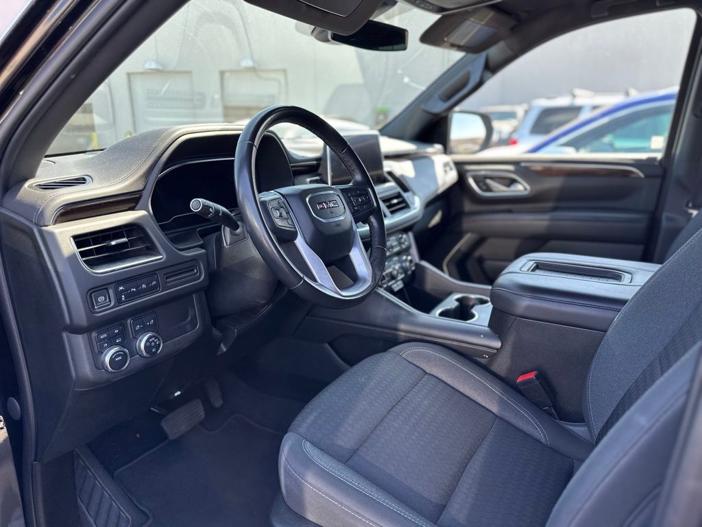 2022 Gmc Yukon SLE photo 6