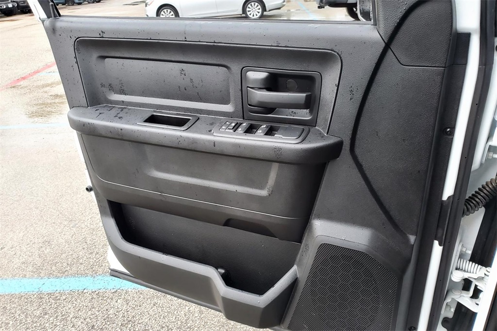 2025 Ram 2500 Tradesman photo 11