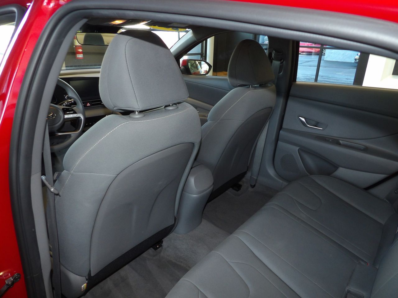 2022 Hyundai Elantra SEL photo 21