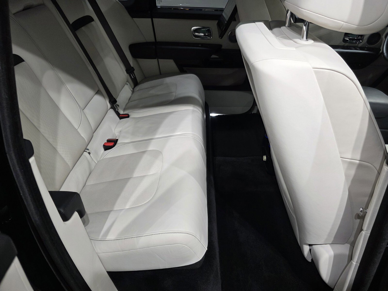 2021 Rolls Royce Cullinan RR31 photo 21
