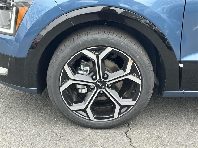 2025 Kia Niro SX Touring photo 7