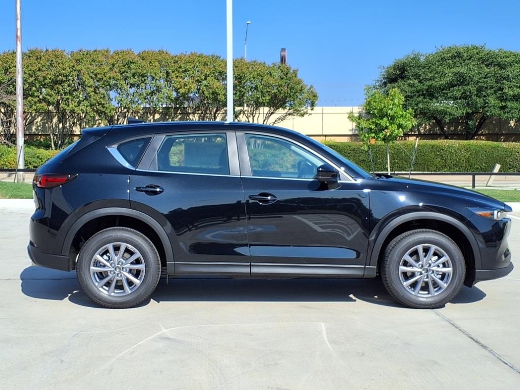 2025 Mazda CX-5 photo 2