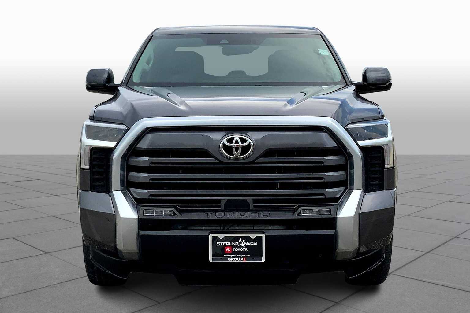 2022 Toyota Tundra Limited photo 3