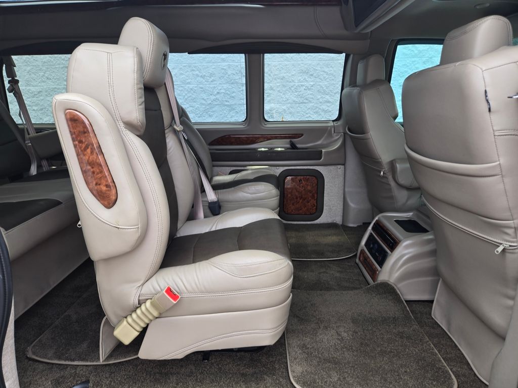 2022 Chevrolet Express Cargo photo 22
