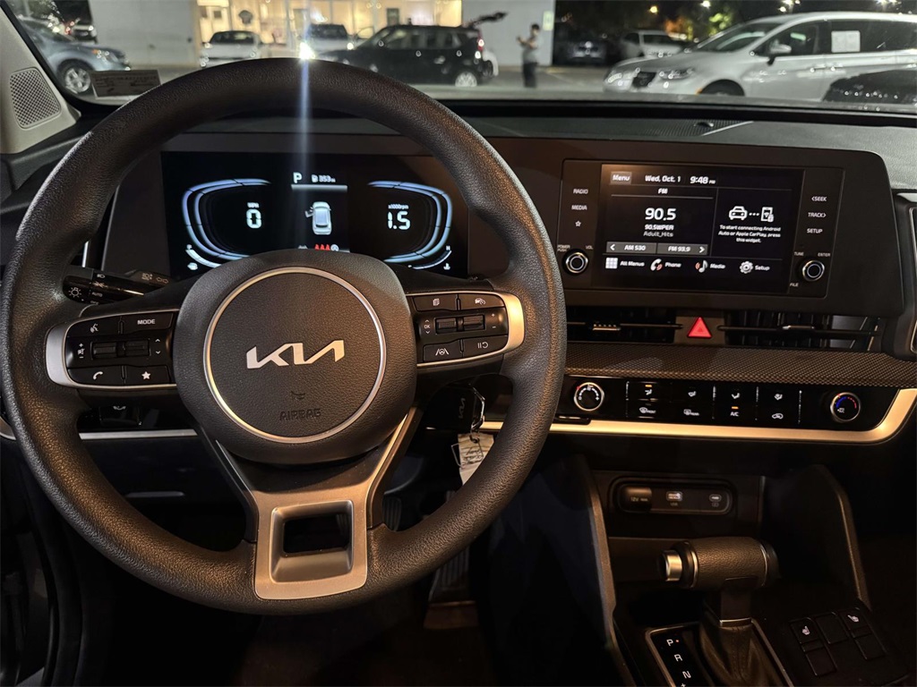 2025 Kia Sportage LX photo 13