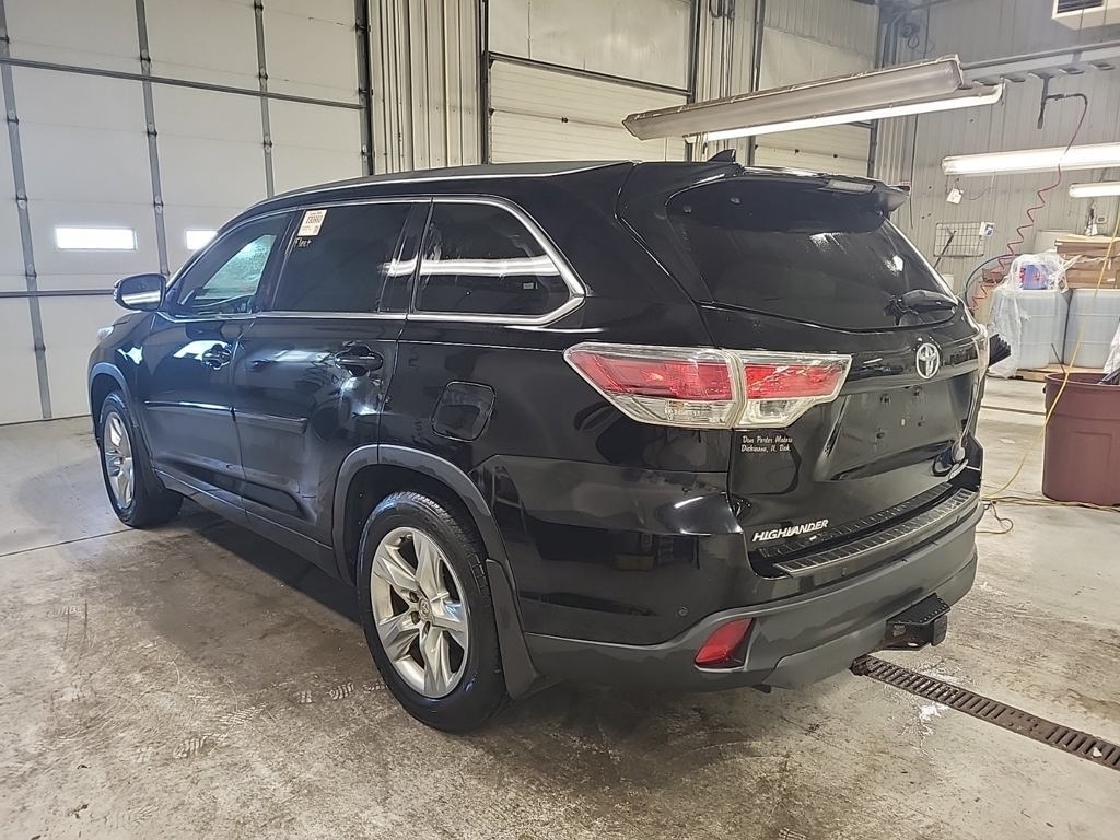 2015 Toyota Highlander Base Hybrid photo 2