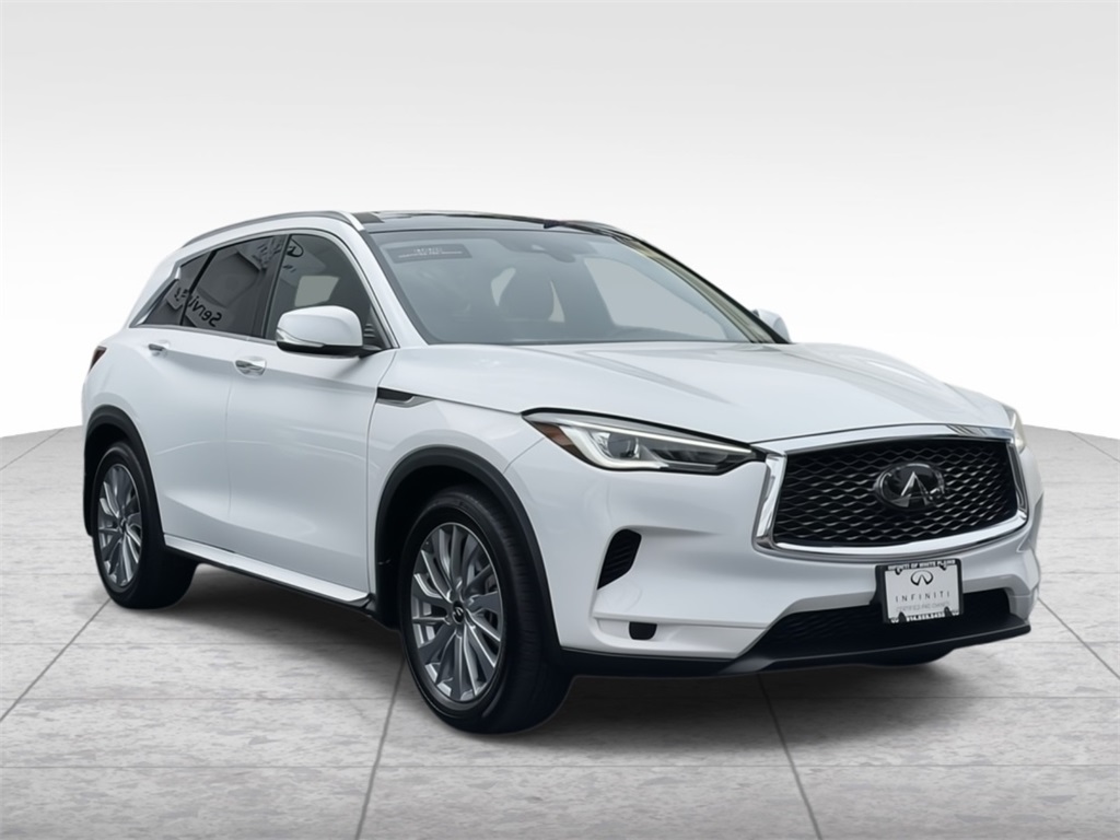 2024 Infiniti QX50 Luxe photo 2