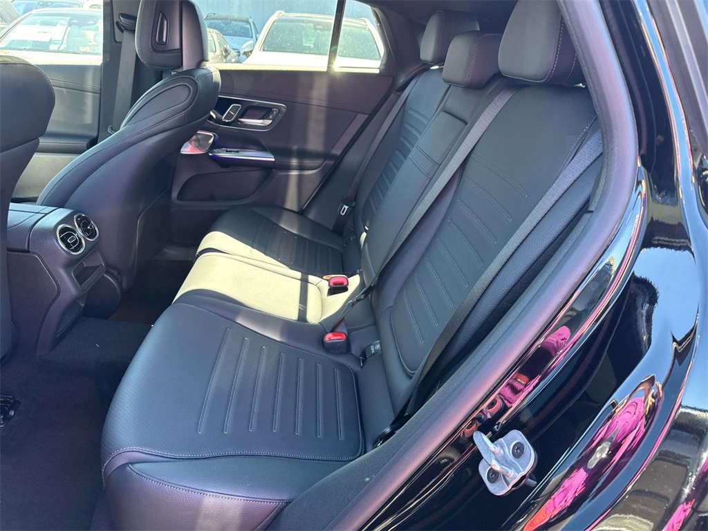 2026 Mercedes Benz GLC 300 Coupe 4MATIC photo 4