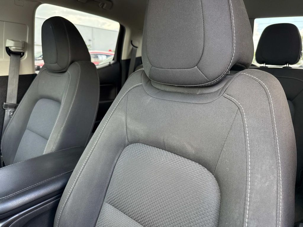 2019 Chevrolet Colorado LT photo 23