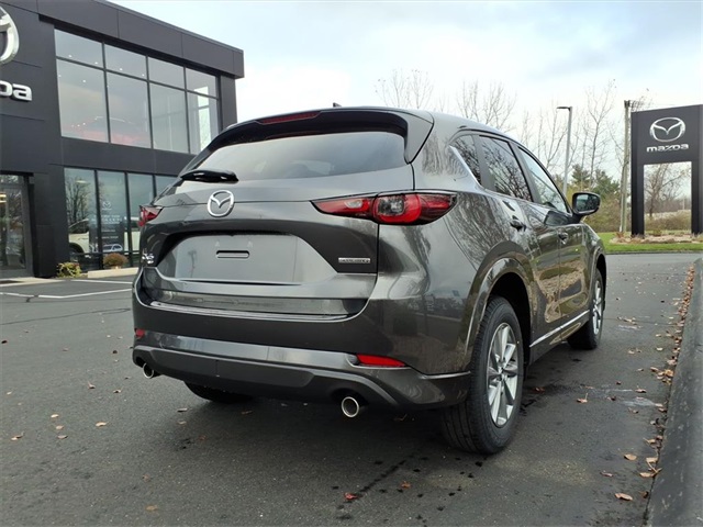 2025 Mazda CX-5 2.5 S Preferred photo 3