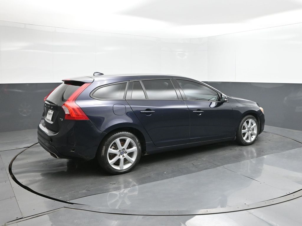 2016 Volvo V60 T5 photo 6